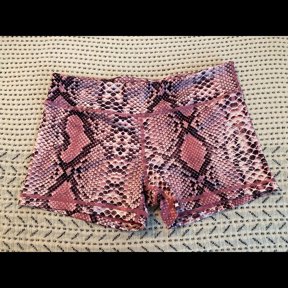 NWOT IAB/MFG 3 inch Booty Shorts- never worn